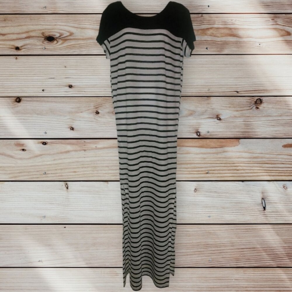 TAVIK+ Maxi Dress Black Gray/Off White Striped Short Sleeve w/ Side Slits